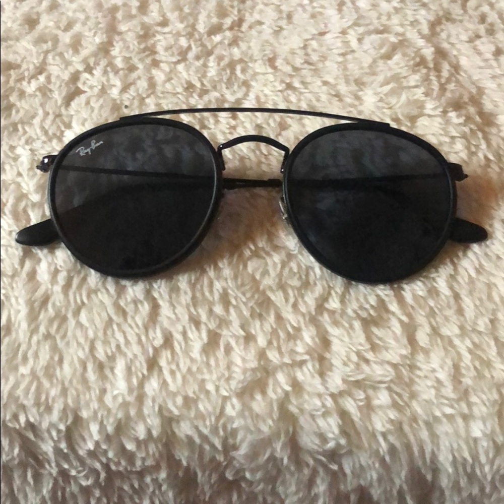 Black Ray Ban Aviators - Picture 2 of 2